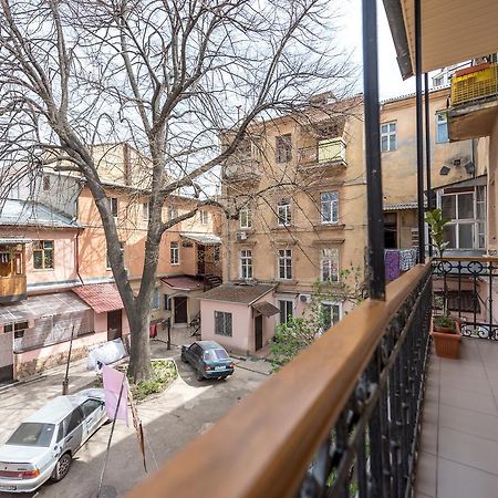 Studio Apartment In Center Of Odesa Eksteriør billede