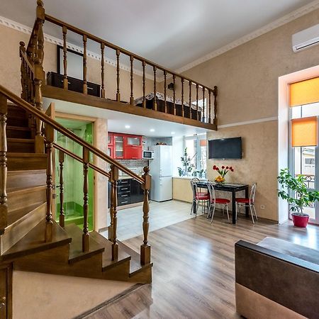 Studio Apartment In Center Of Odesa Eksteriør billede