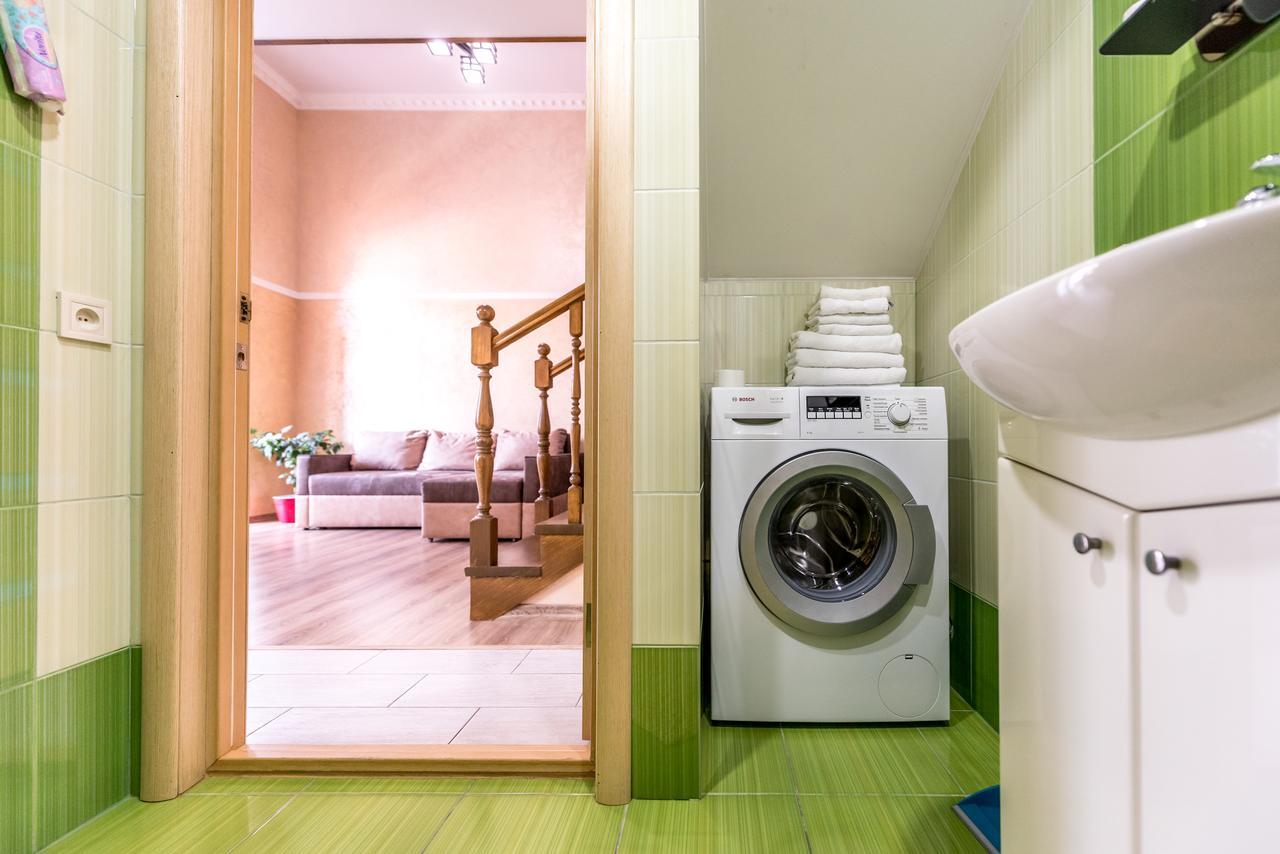 Studio Apartment In Center Of Odesa Eksteriør billede